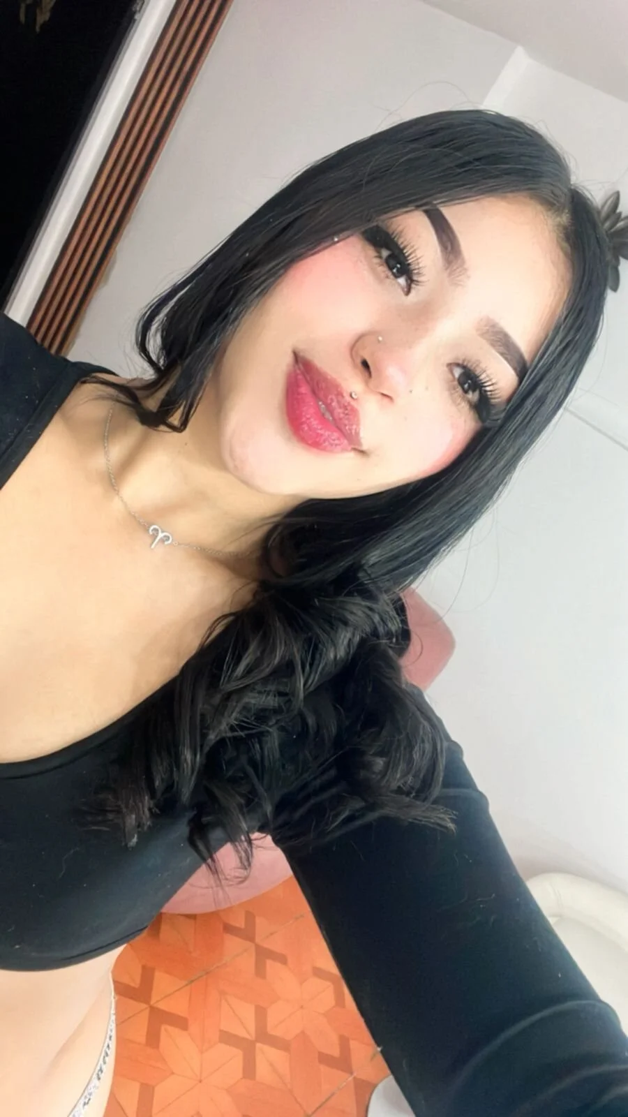 XXX Porn Photo of Nude adhara__messY 1