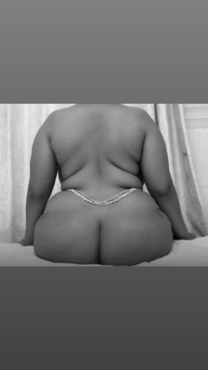 XXX Porn Photo of Nude assmee 5