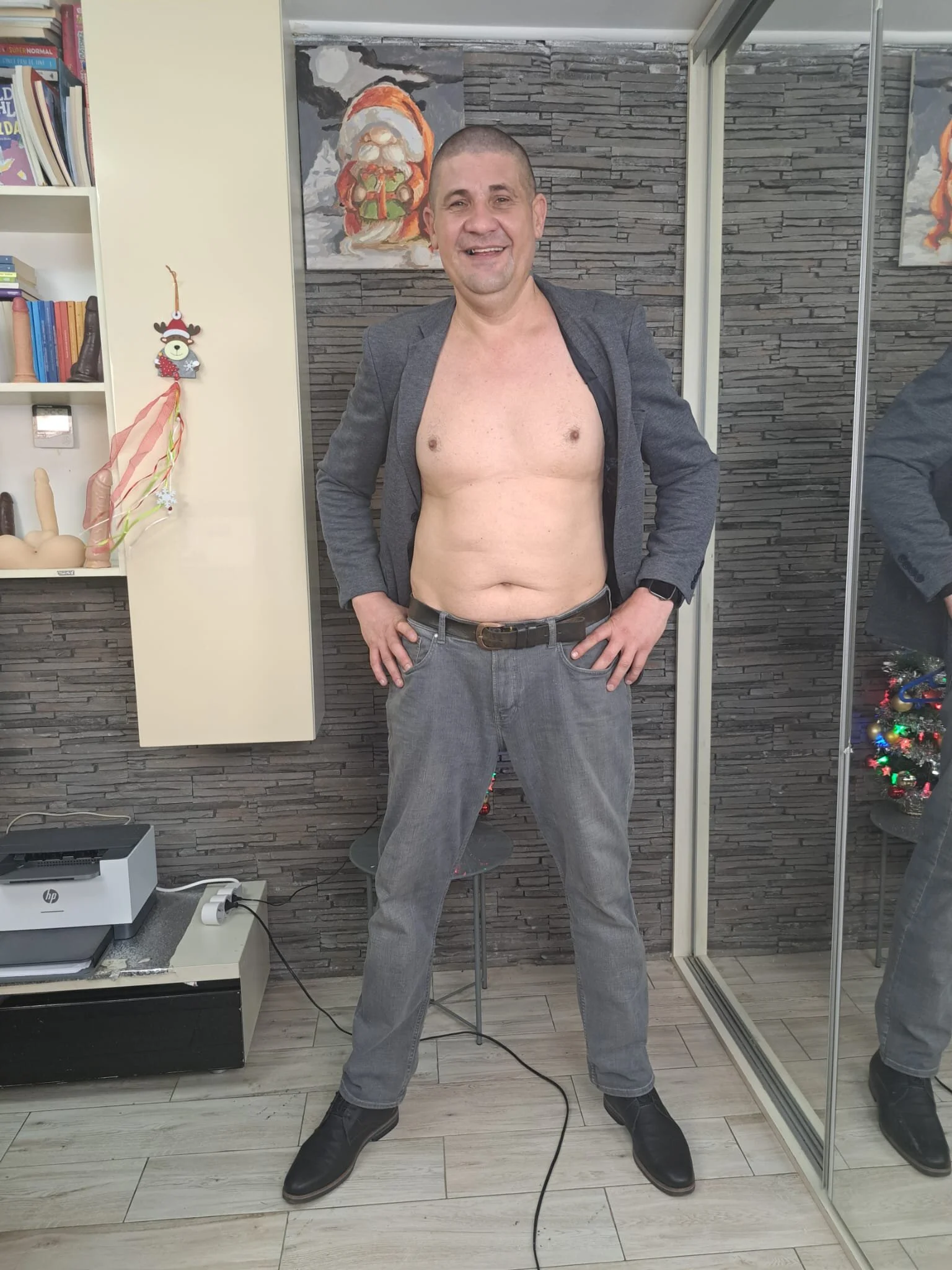 XXX Porn Photo of Nude SpartacusDaddy48 26