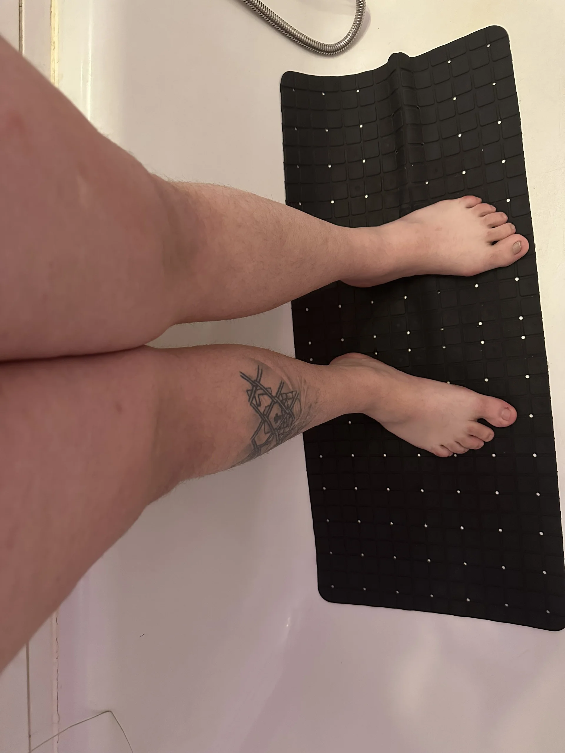 XXX Porn Photo of Nude Benny_horny21 2