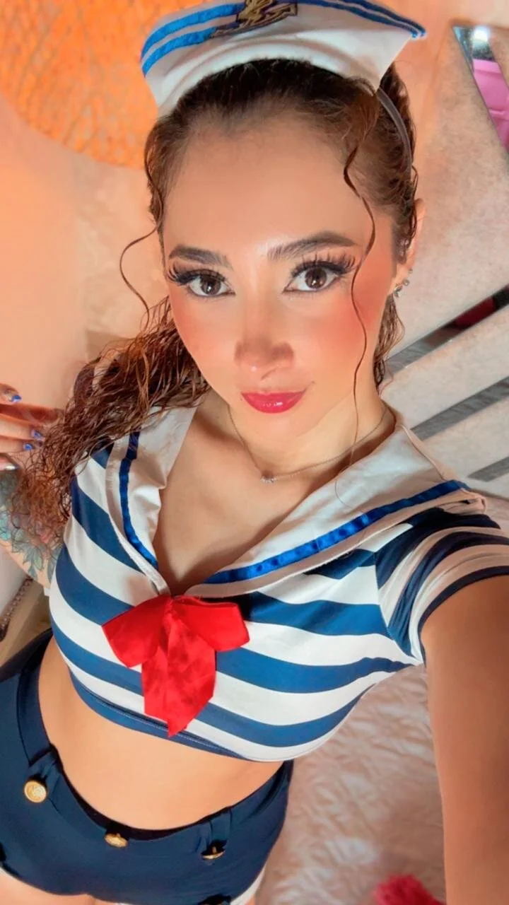 XXX Porn Photo of Nude oceane_becker 314