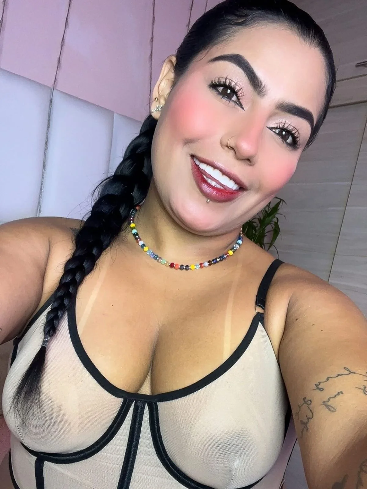 XXX Porn Photo of Nude kiana_cream 750