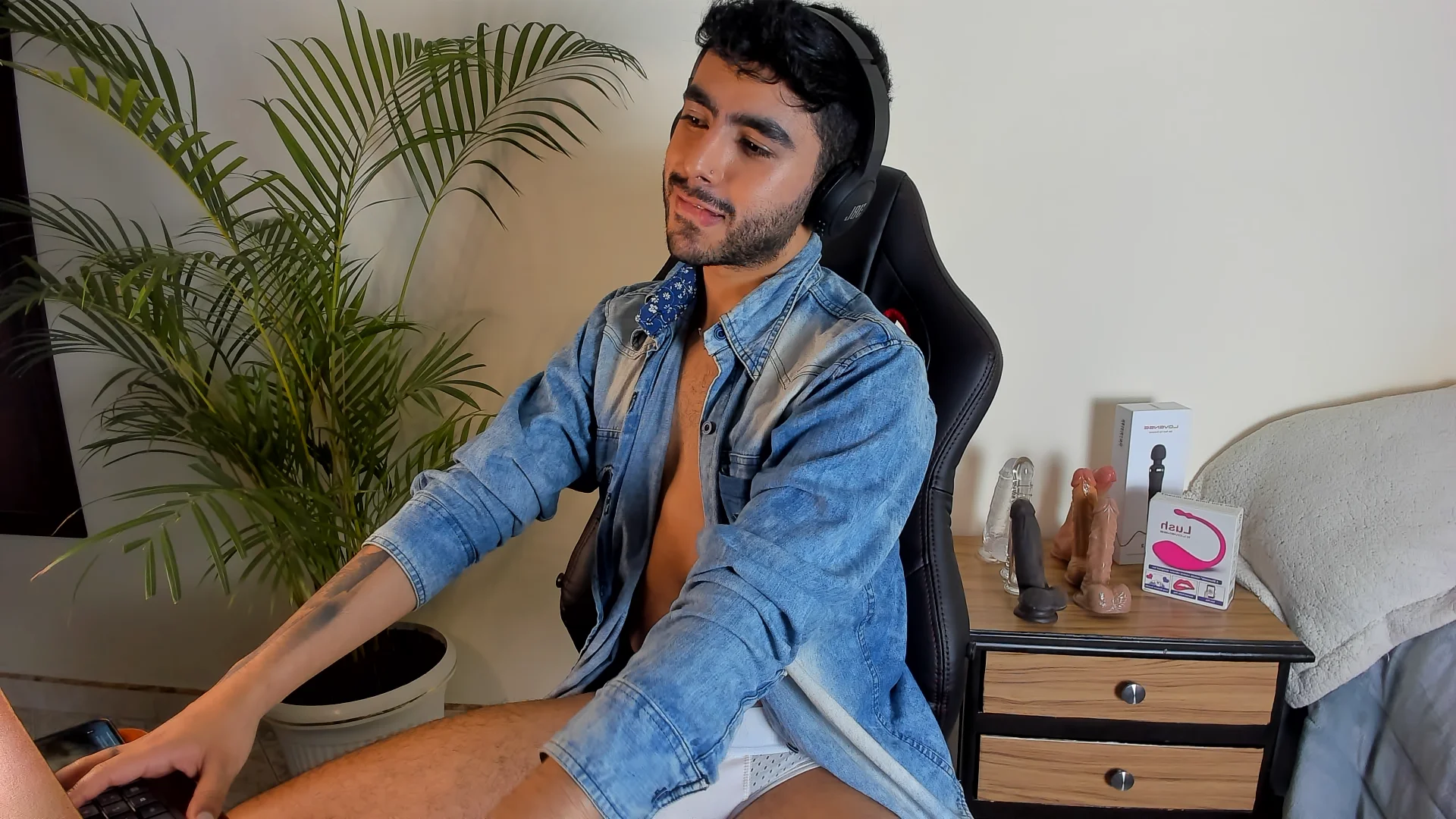 XXX Porn Photo of Nude ItsMeEros 142