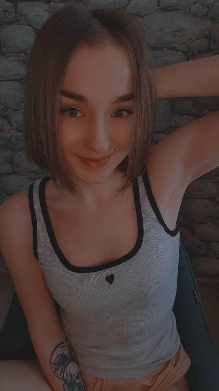 XXX Porn Photo of Nude SmileForMe666 2