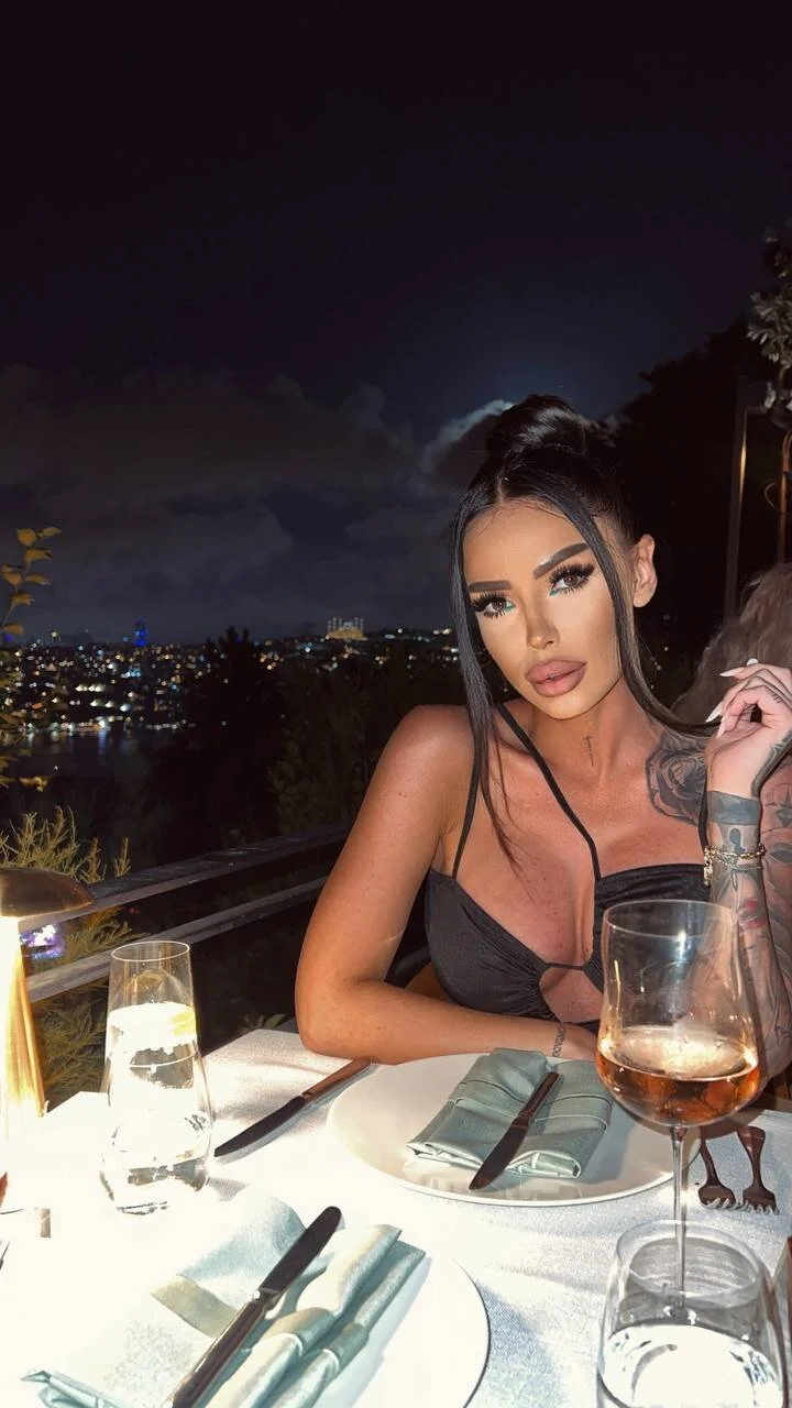 XXX Porn Photo of Nude RaquelleVon 87