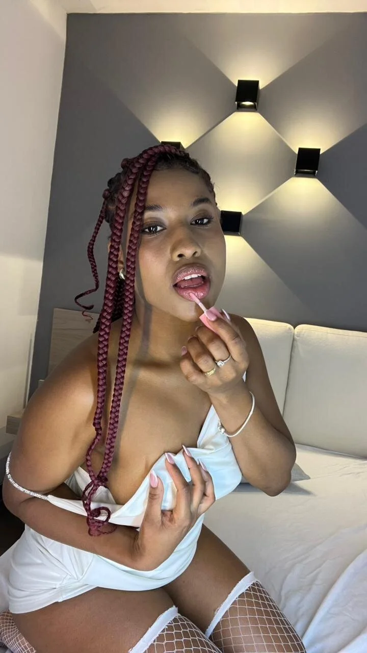 XXX Porn Photo of Nude selena_monroy 54