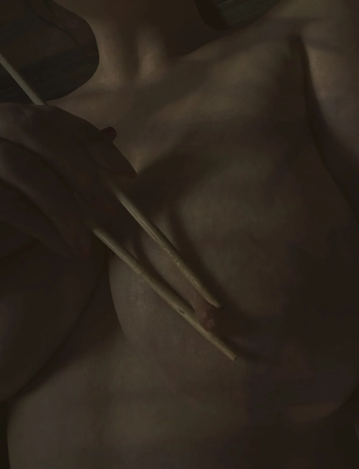 XXX Porn Photo of Nude MommyWantsPleasure 1