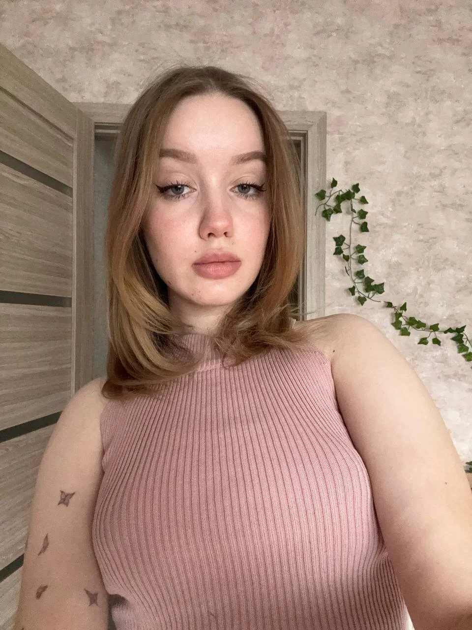 XXX Porn Photo of Nude cutiemia0 3
