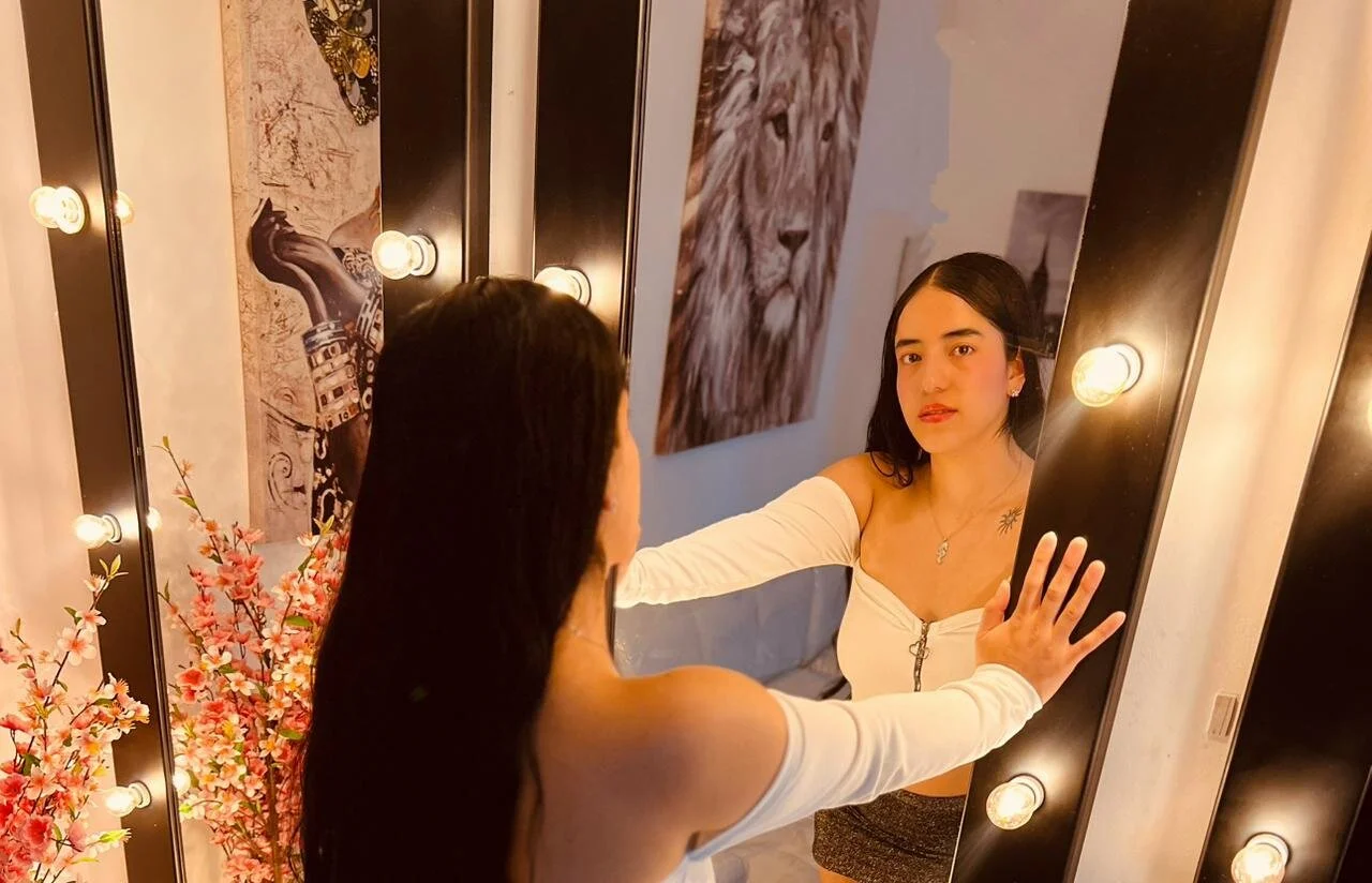 XXX Porn Photo of Nude Julie_Rosss 3