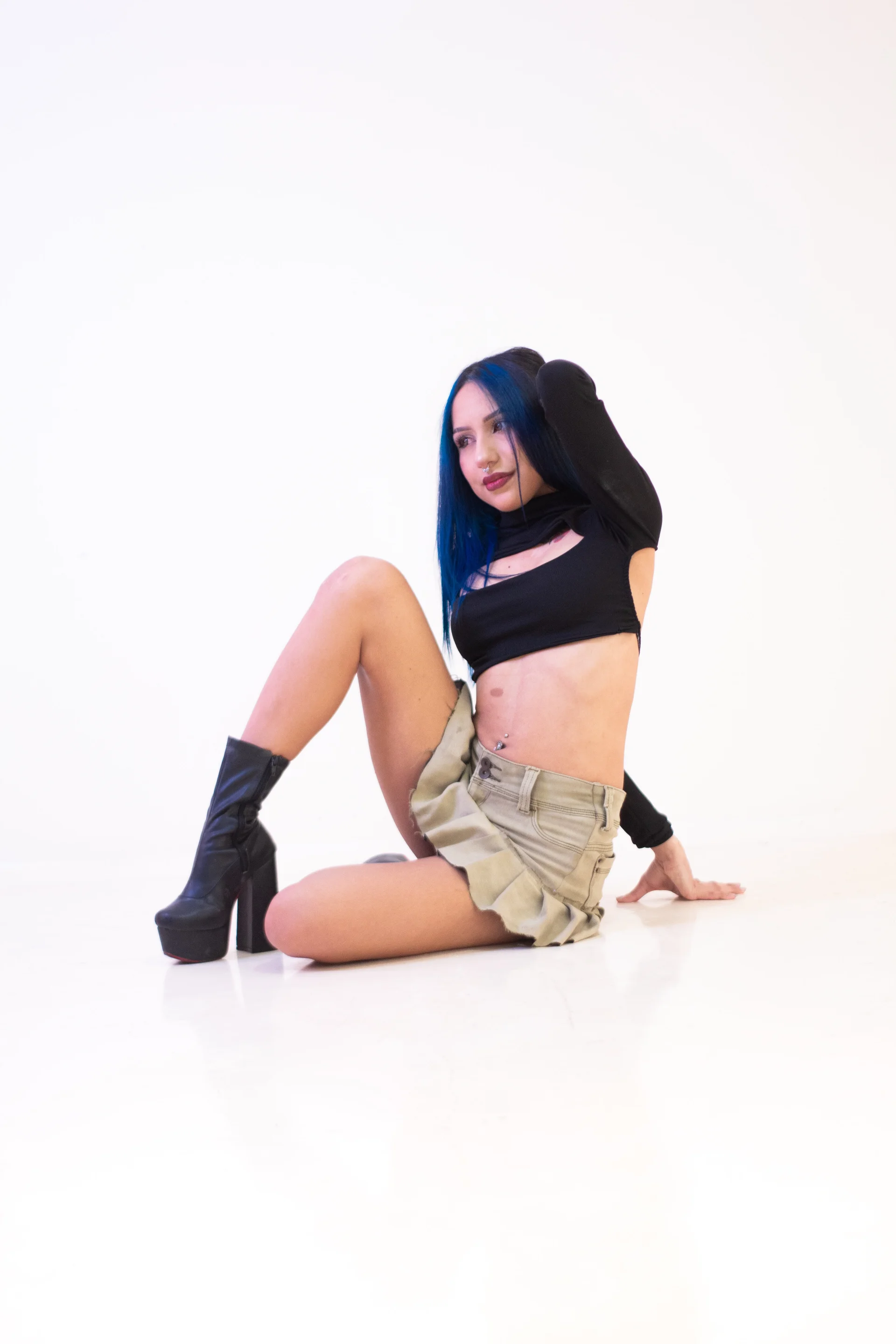 XXX Porn Photo of Nude Evil_Giirls 28