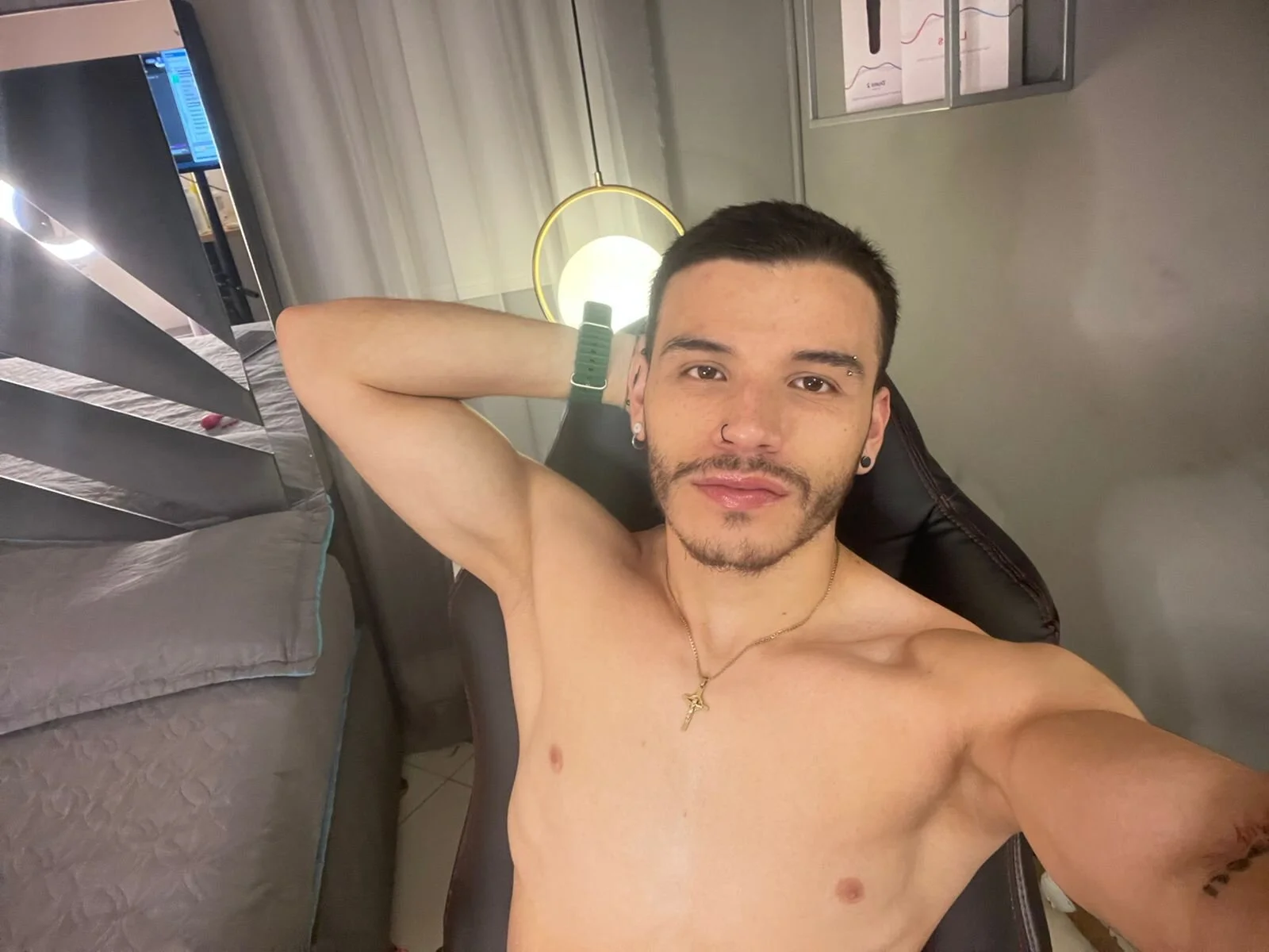 XXX Porn Photo of Nude liam_es 49