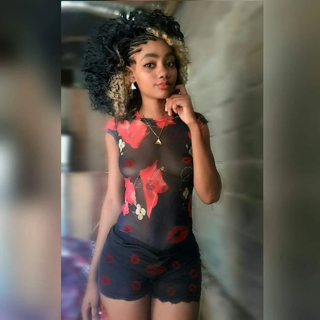 XXX Porn Photo of Nude leimy_brownn 3