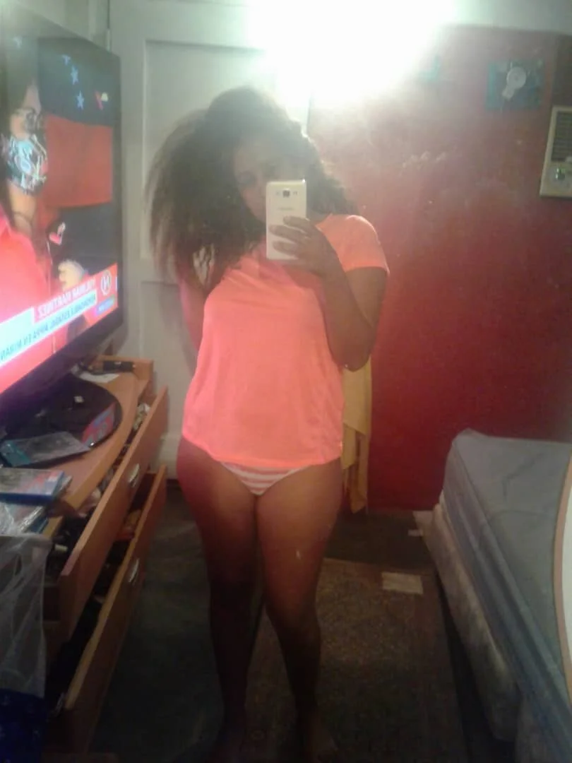 XXX Porn Photo of Nude Goddesshirel 17