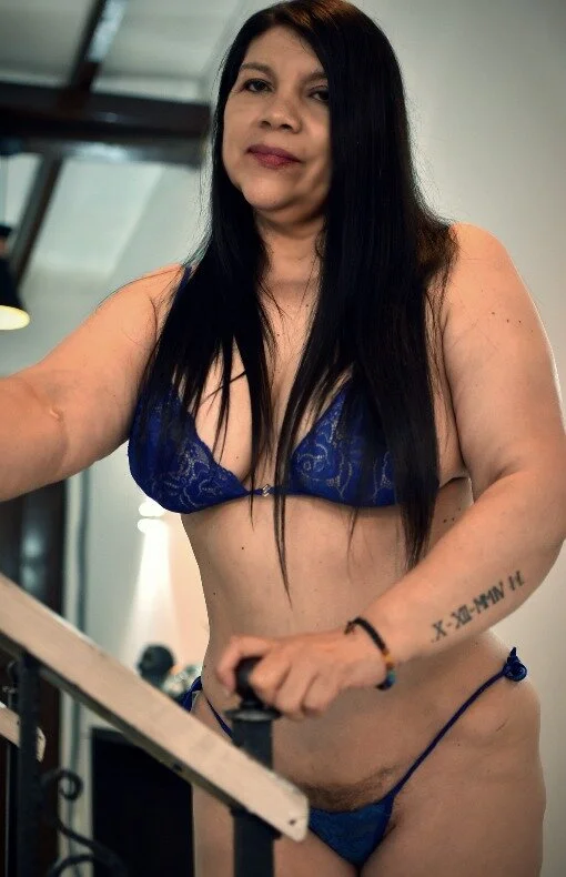 XXX Porn Photo of Nude hotmature1 83
