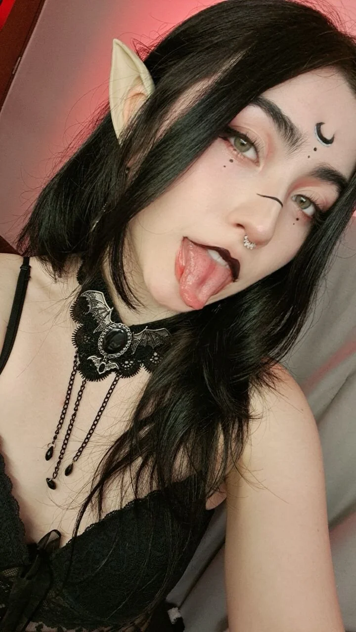 XXX Porn Photo of Nude Sweet_shena 5