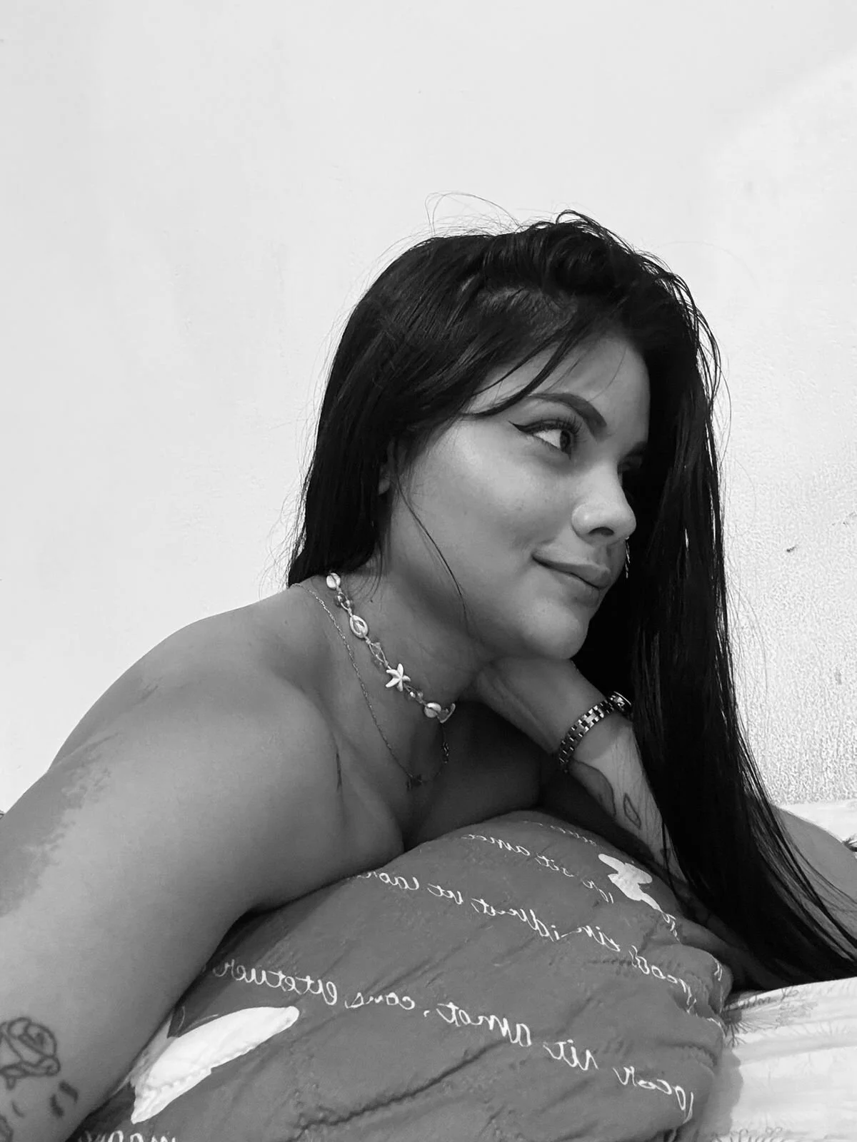 XXX Porn Photo of Nude molly_lovee_ 45