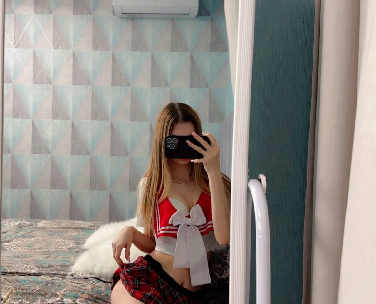 XXX Porn Photo of Nude VikkyJane 1