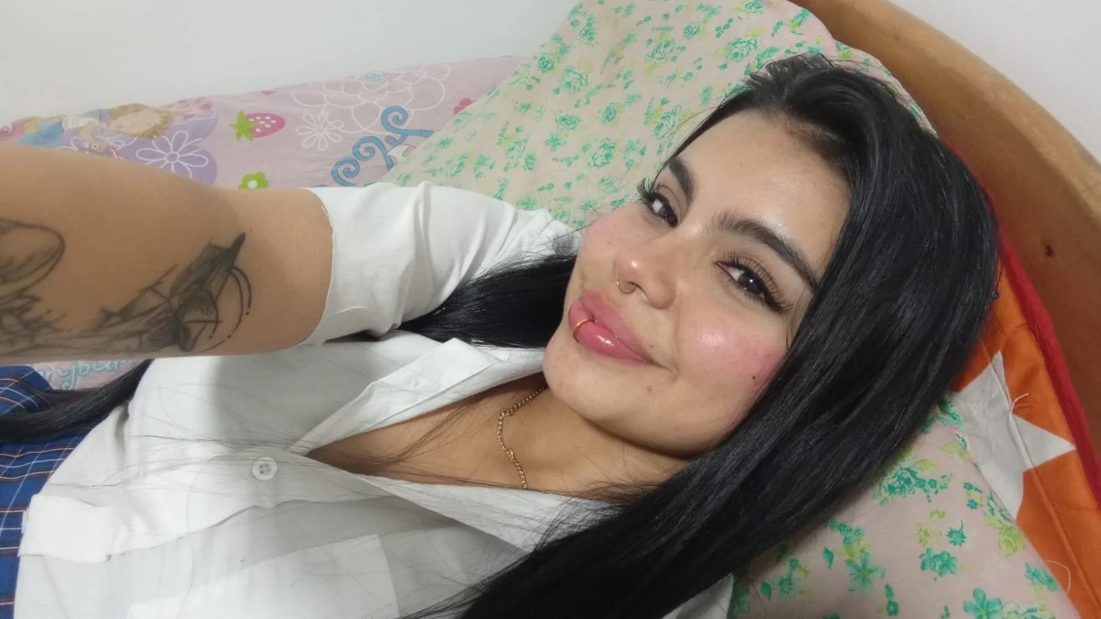 XXX Porn Photo of Nude saray__jones 12