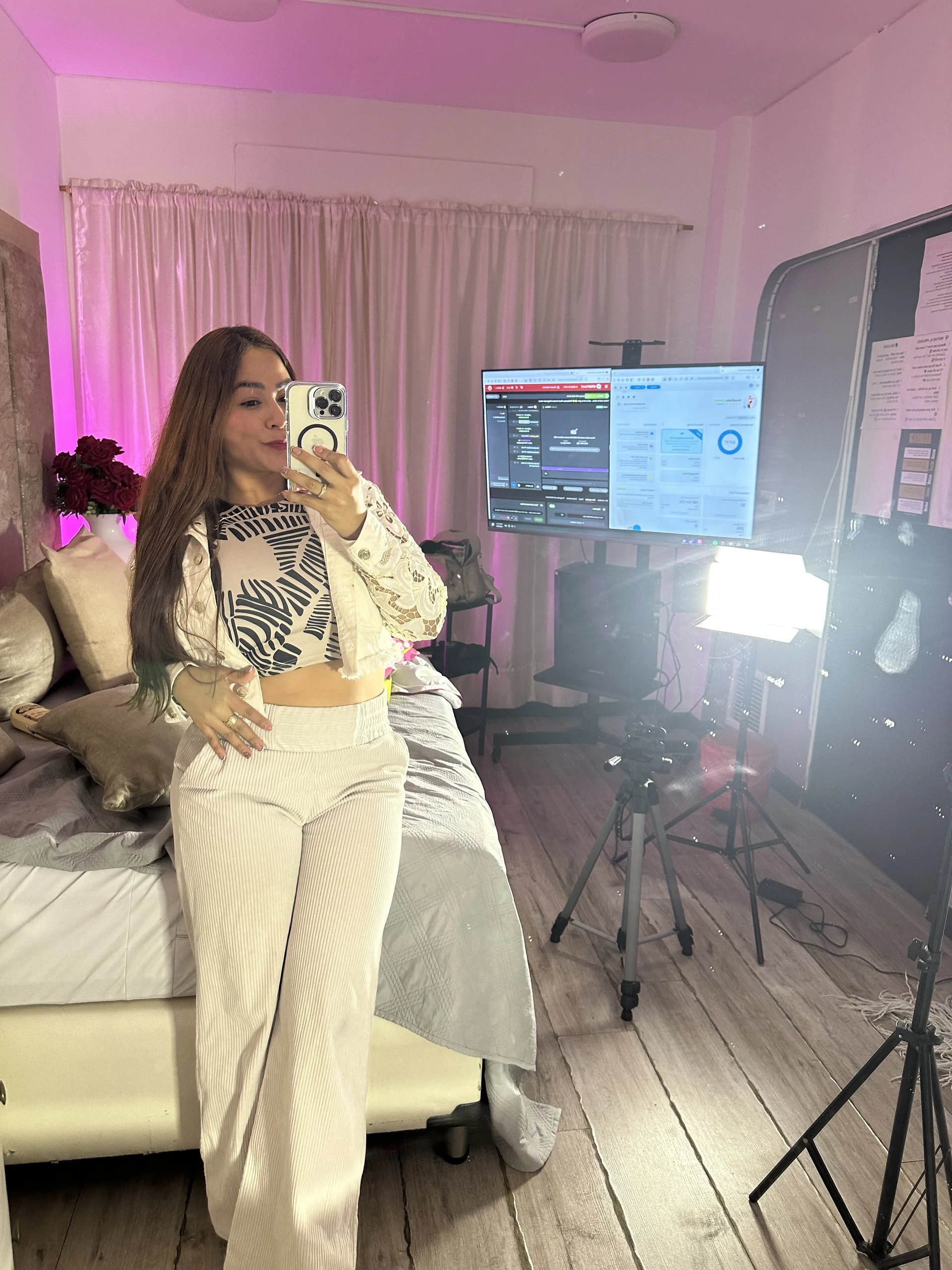 XXX Porn Photo of Nude KenaiGales 51