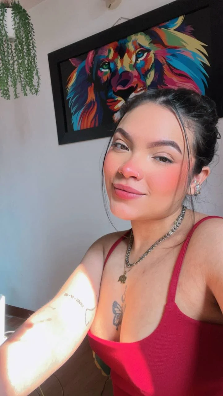 XXX Porn Photo of Nude EsmeCaldwel 19