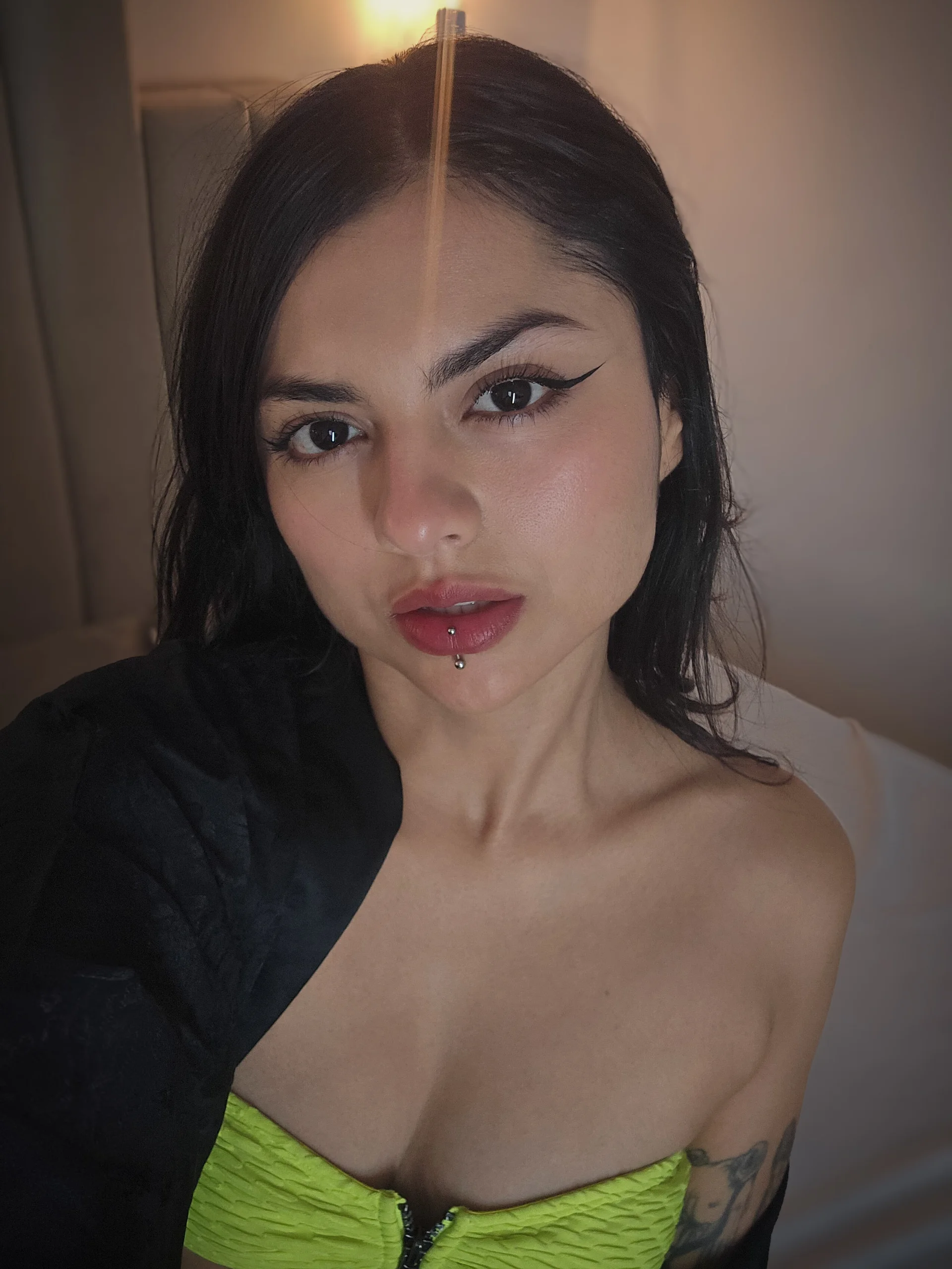 XXX Porn Photo of Nude Zoee_Kravitz 2
