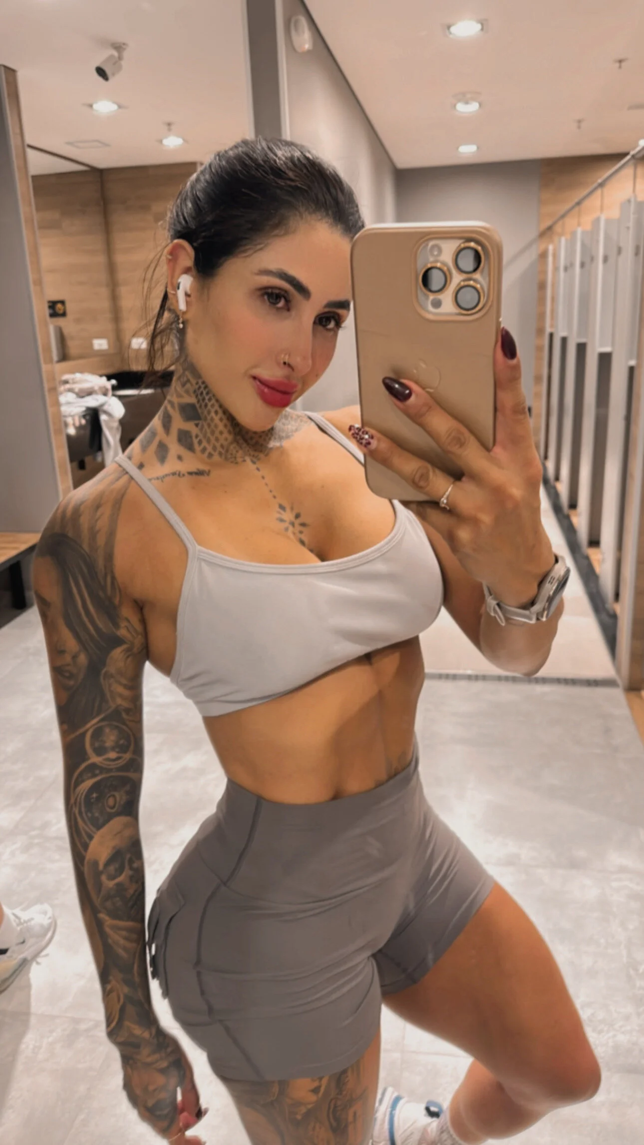 XXX Porn Photo of Nude ValkyBes 30