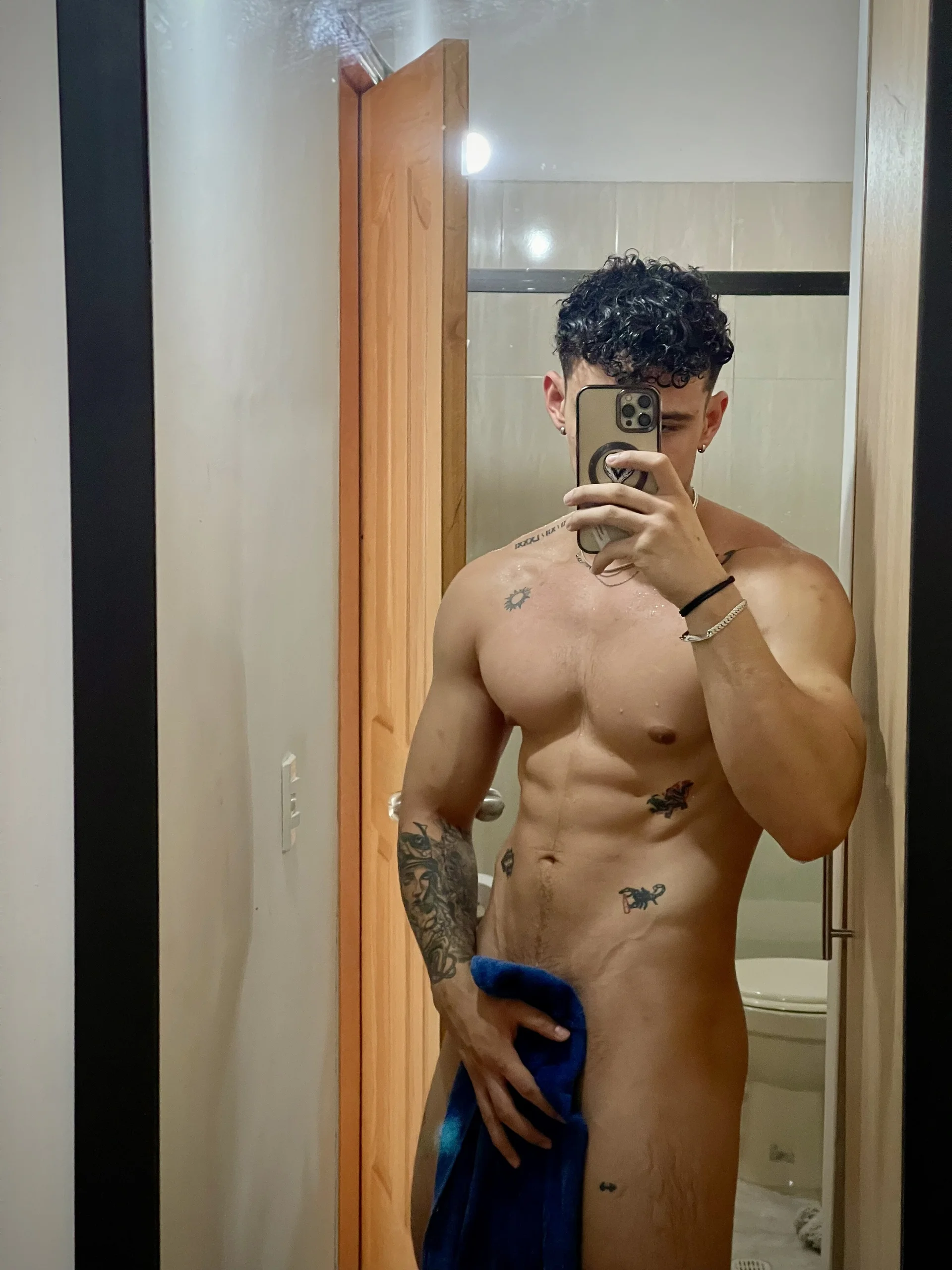 XXX Porn Photo of Nude NoahhBrown 3