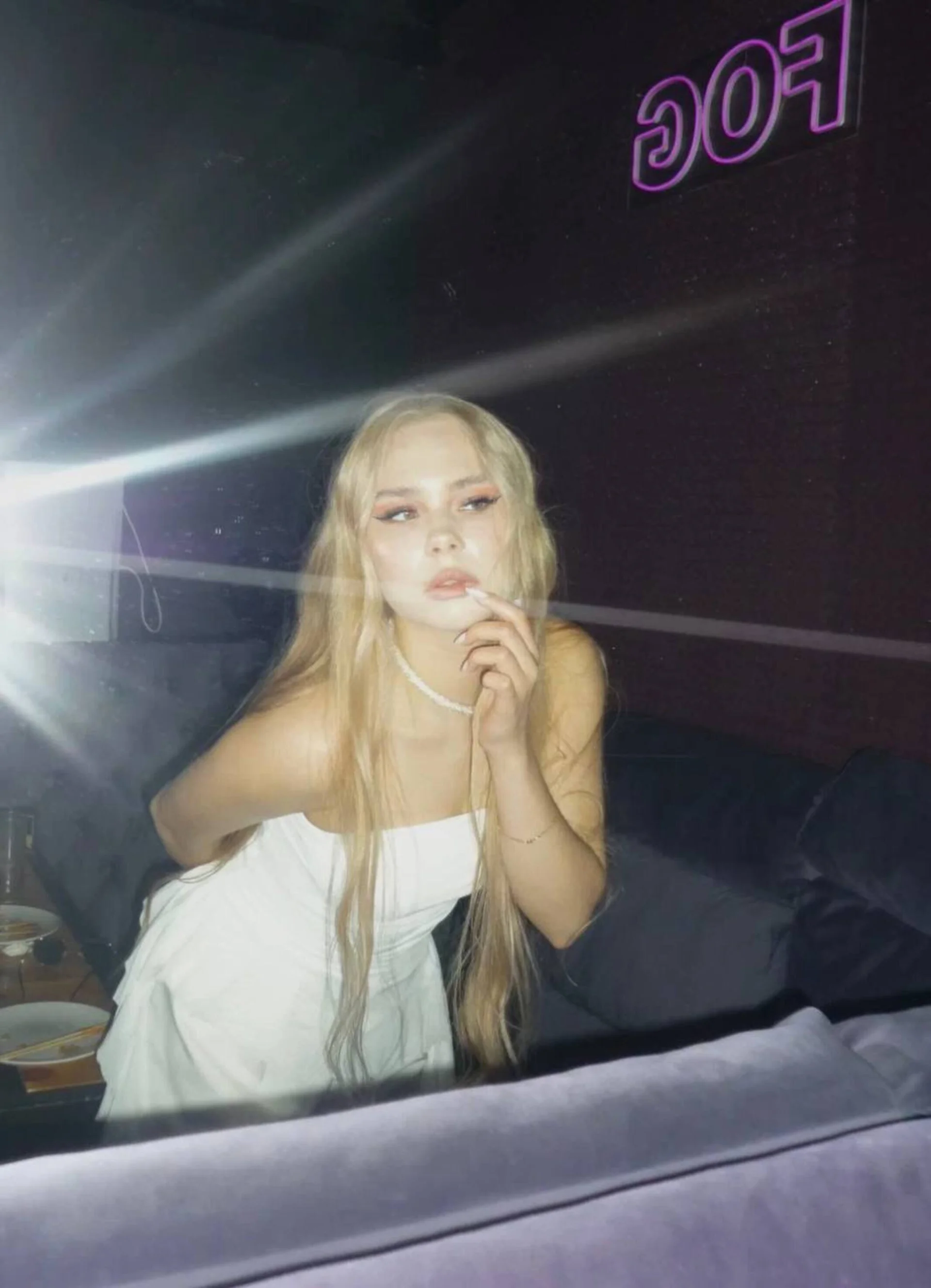 XXX Porn Photo of Nude Cary_blonde 19