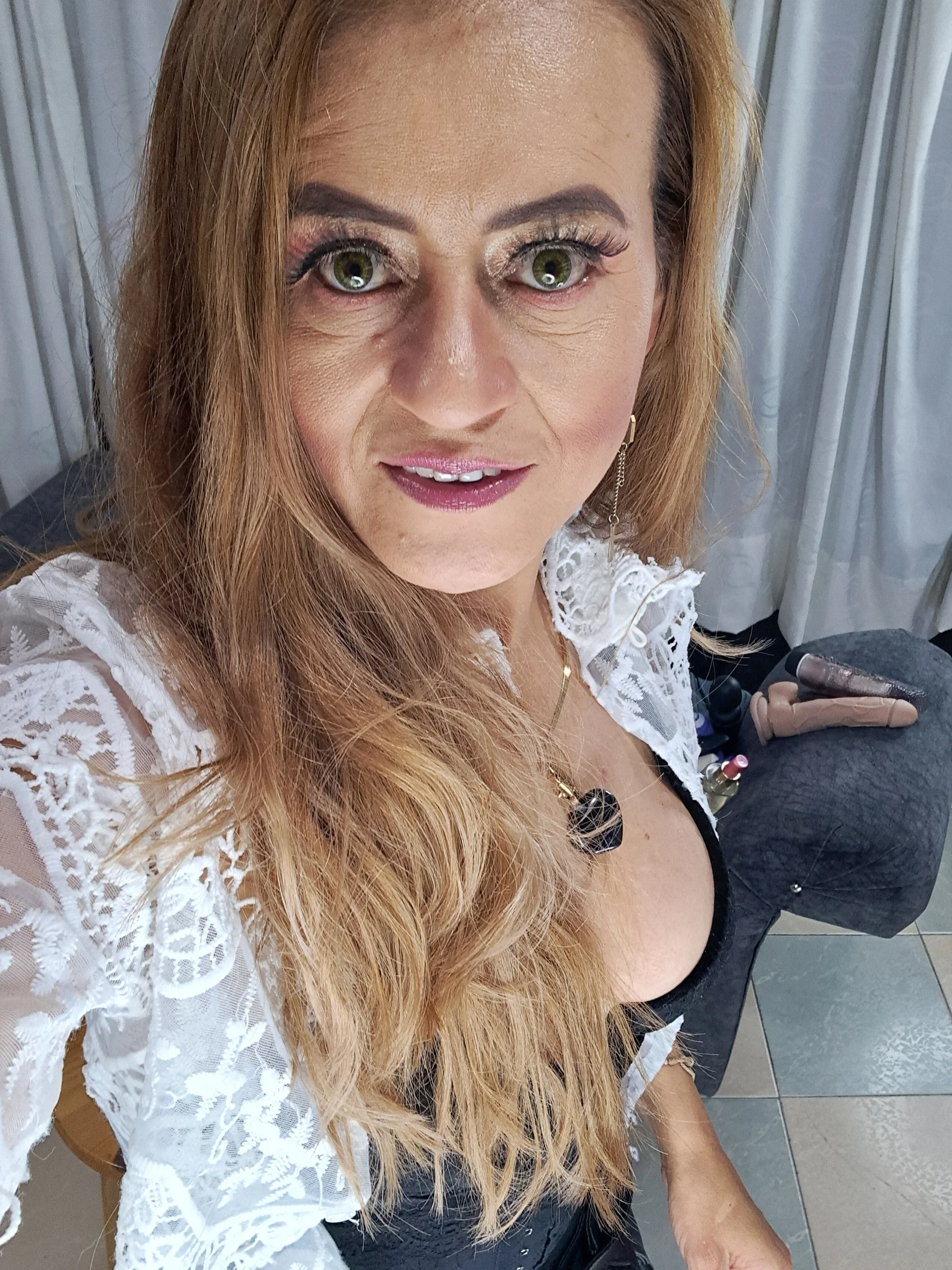 XXX Porn Photo of Nude magenta_maturr 14