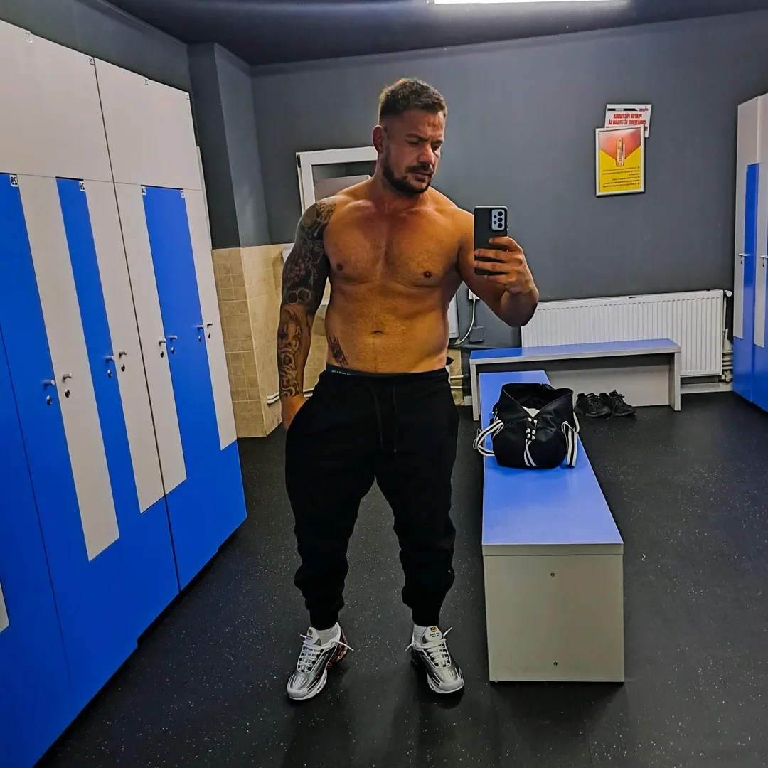 XXX Porn Photo of Nude musclemonster31 4