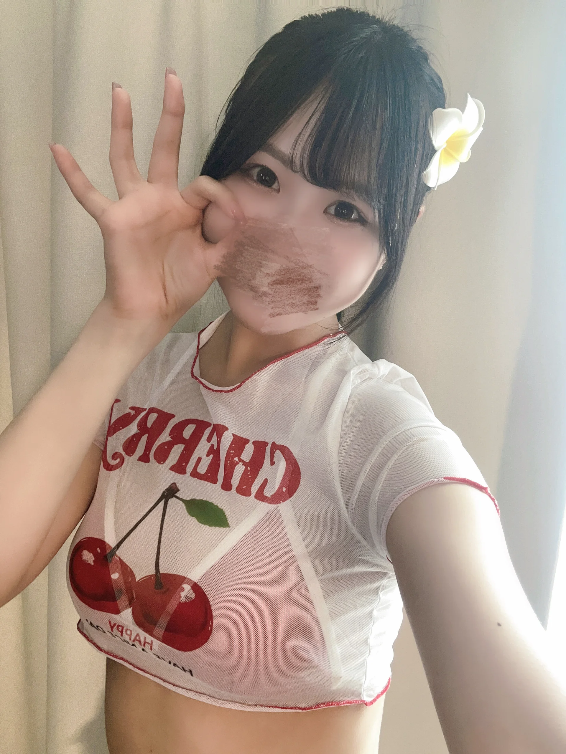 XXX Porn Photo of Nude OMOCHI_Queen 1
