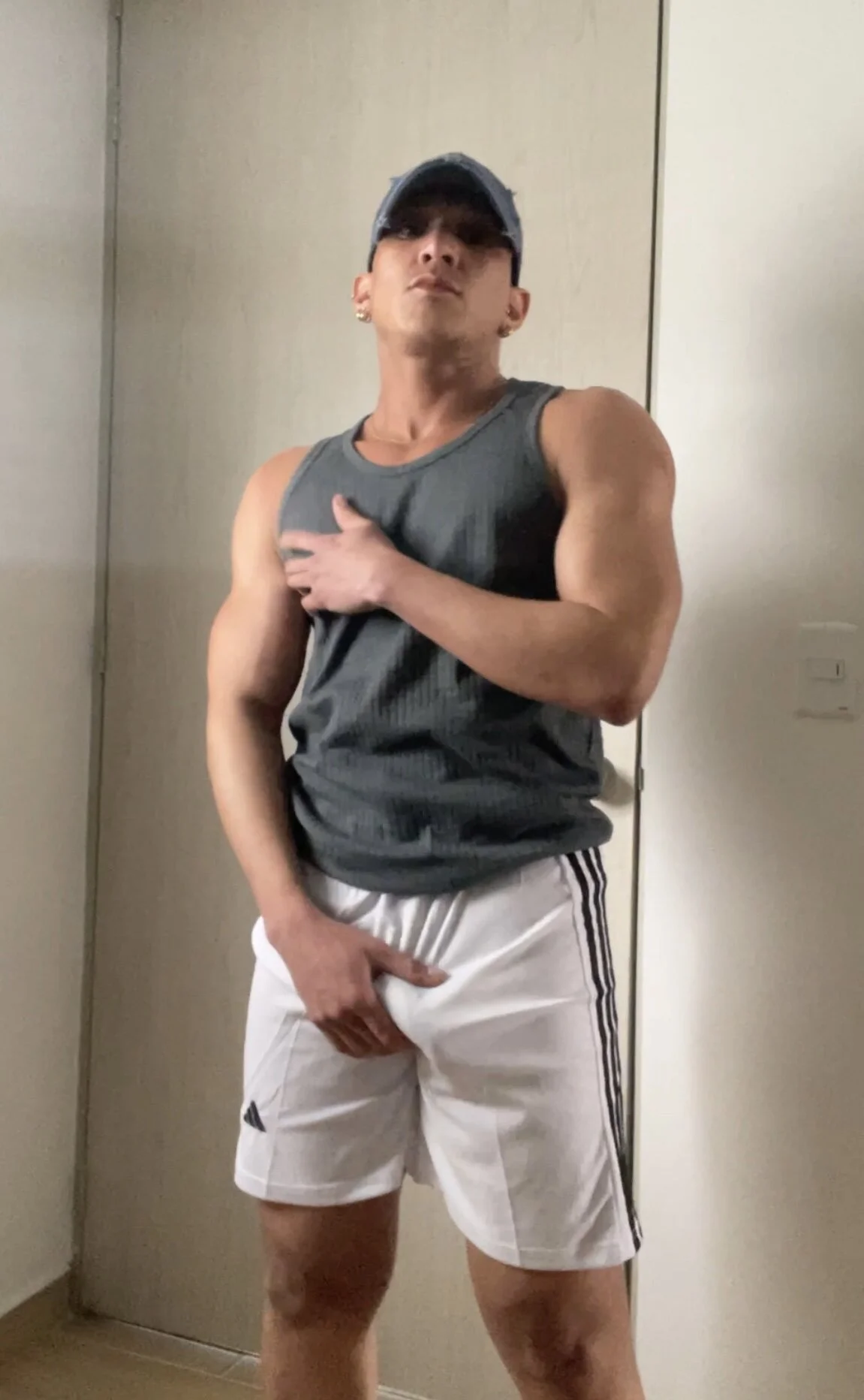 XXX Porn Photo of Nude cami_hotboy 17