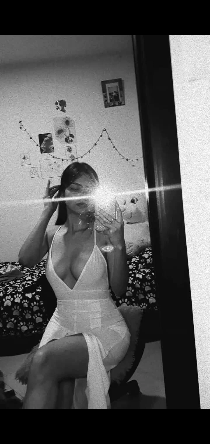 XXX Porn Photo of Nude DarMerianX 5