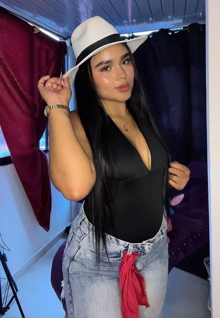 XXX Porn Photo of Nude Saralove_1 4