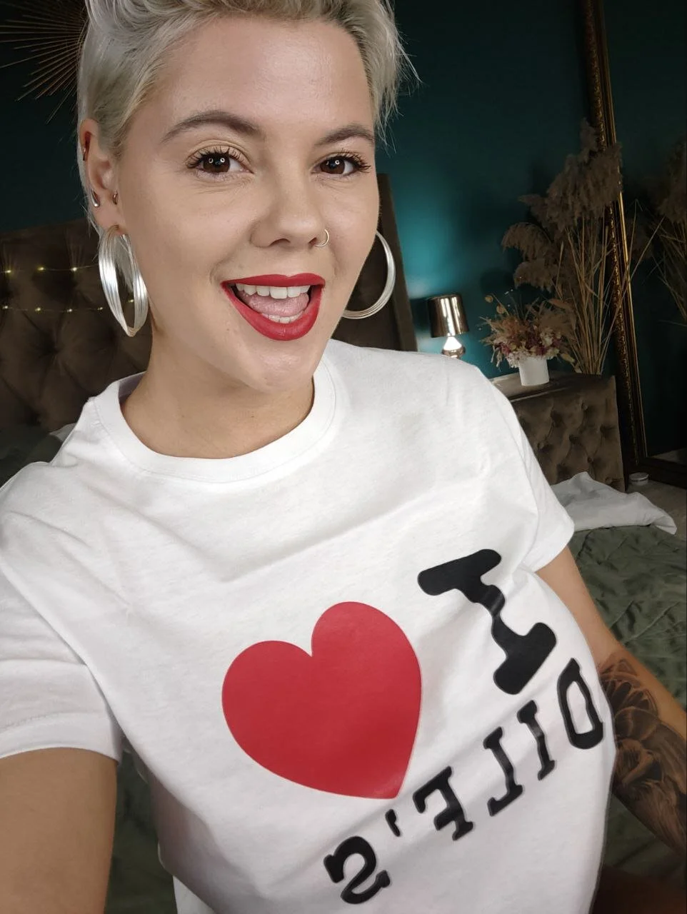 XXX Porn Photo of Nude Lady_AliBi 8
