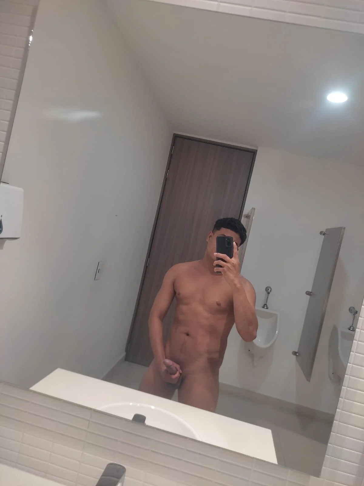 XXX Porn Photo of Nude danielverga11 3