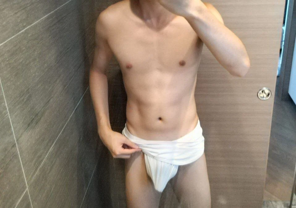 XXX Porn Photo of Nude YunheLEE 13