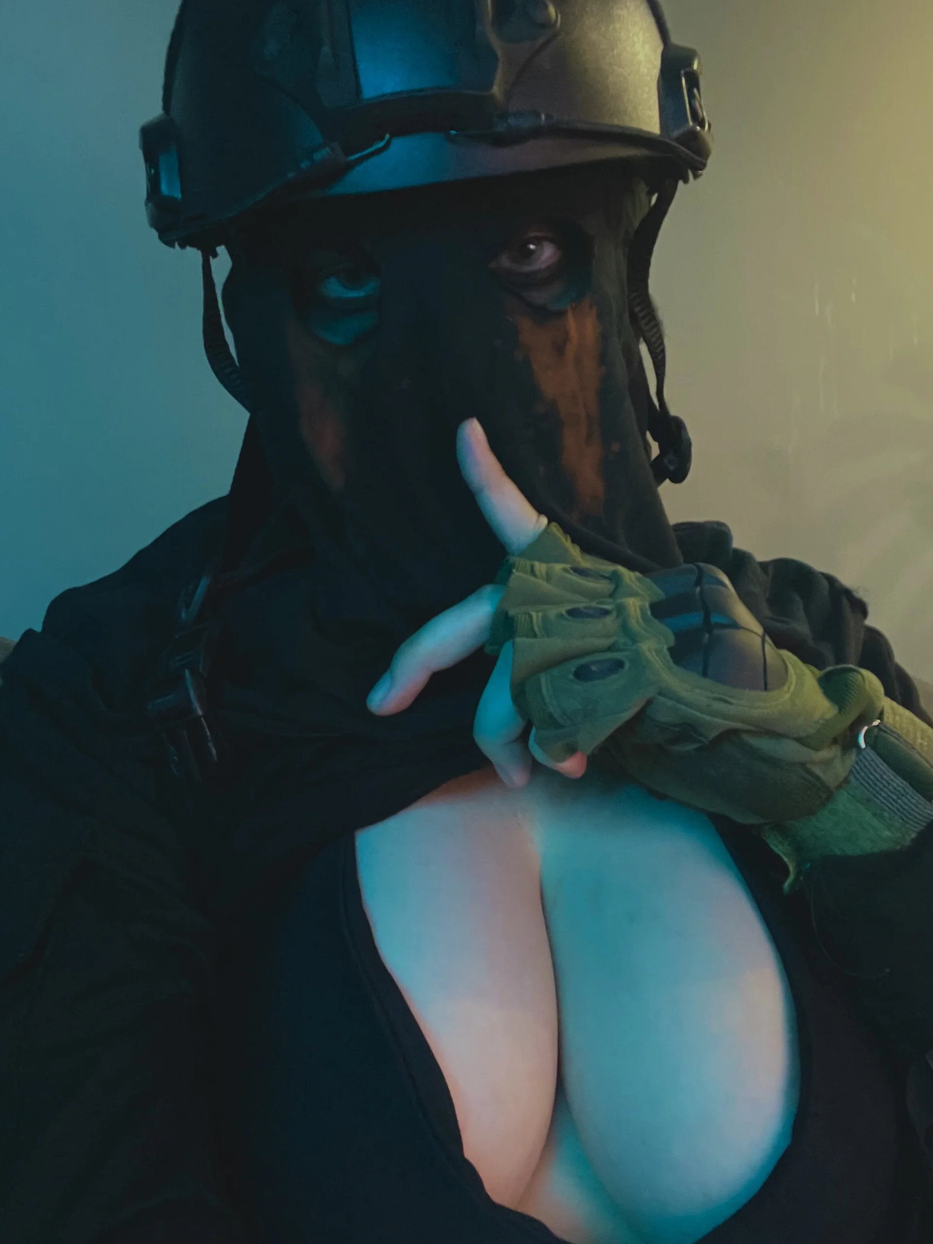 XXX Porn Photo of Nude cos_operator 19