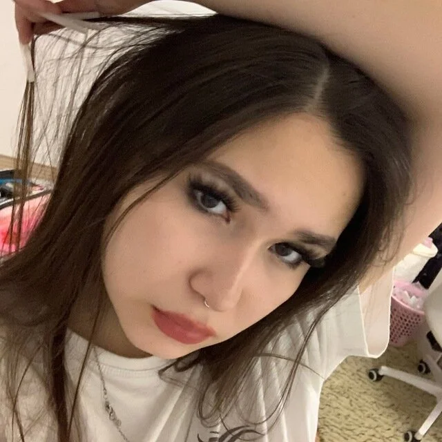 XXX Porn Photo of Nude MolliPolly 4