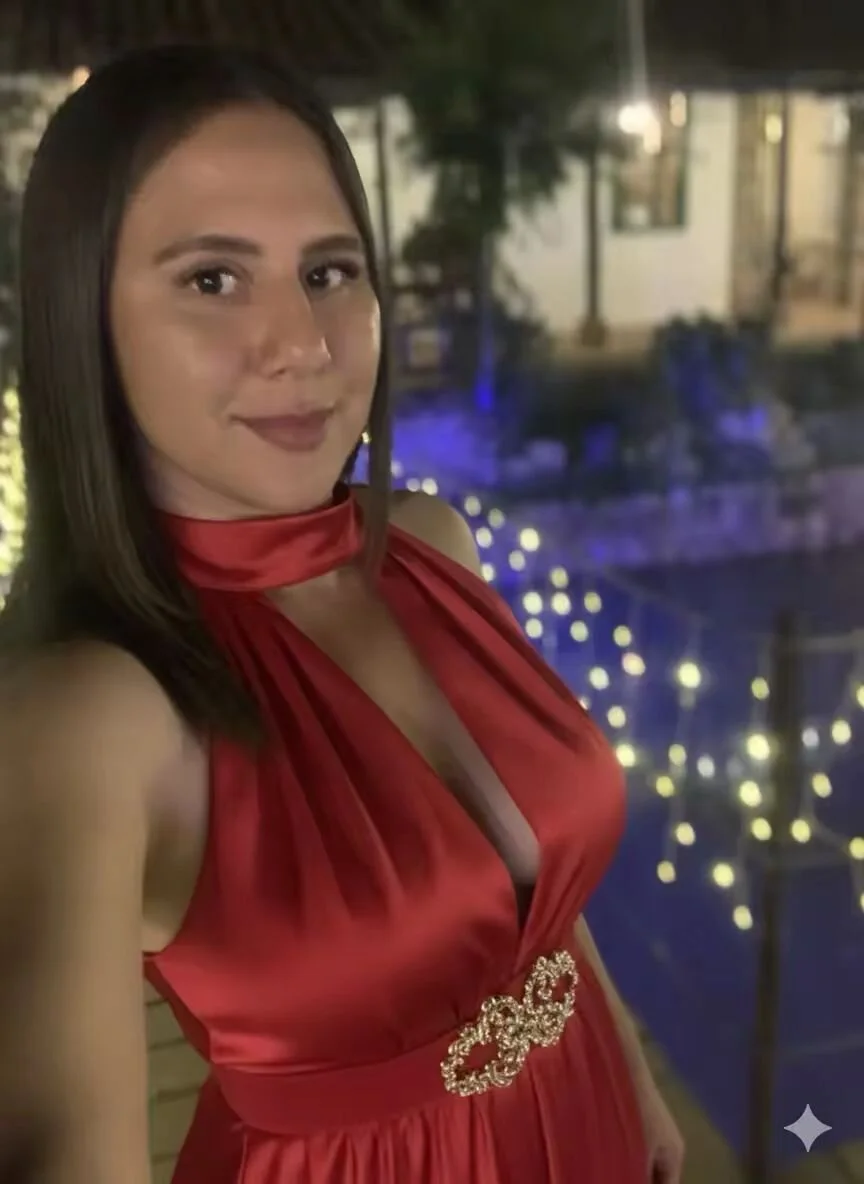 XXX Porn Photo of Nude annie_21_ 23