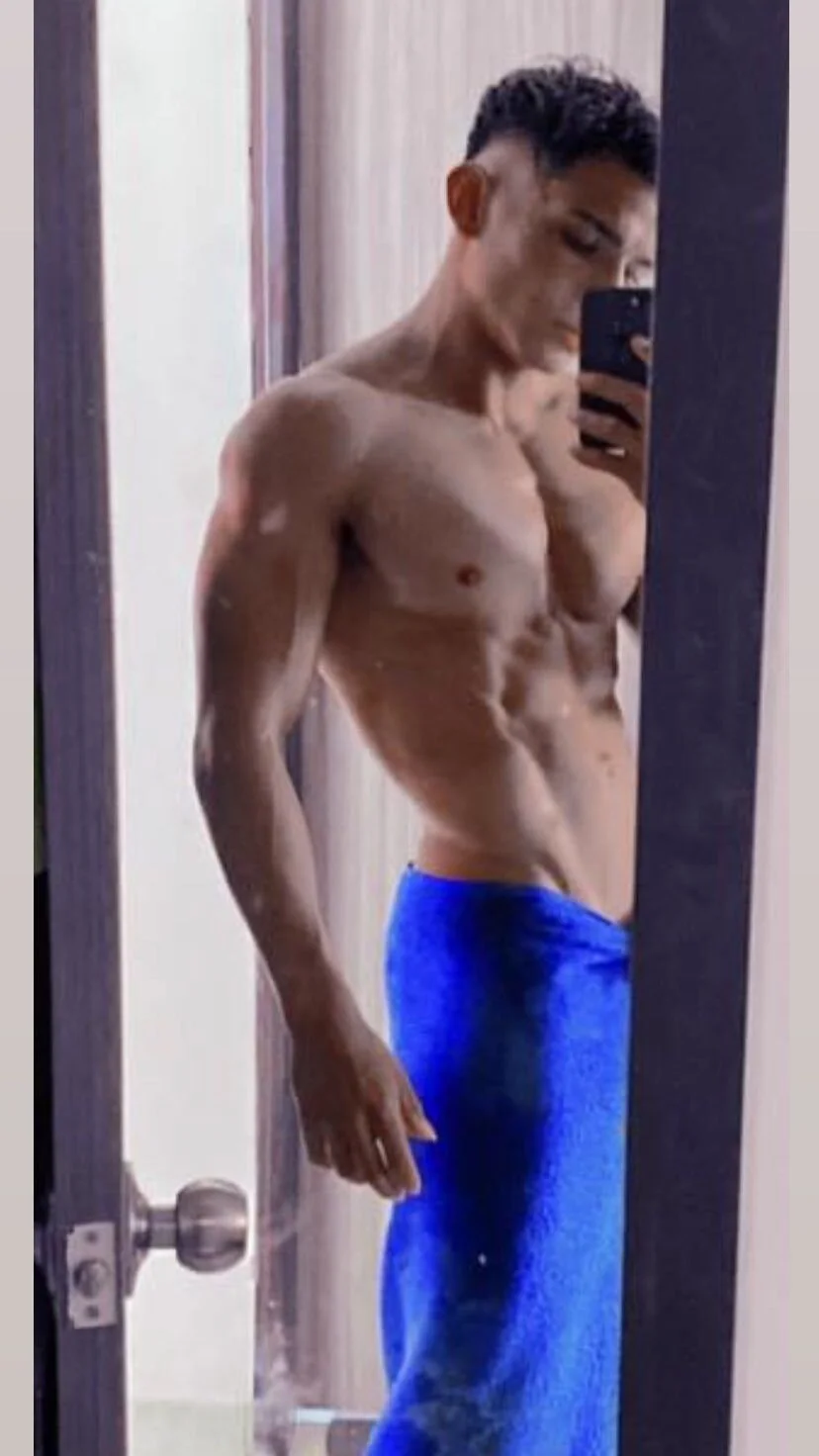 XXX Porn Photo of Nude muscle_boyhorny 16