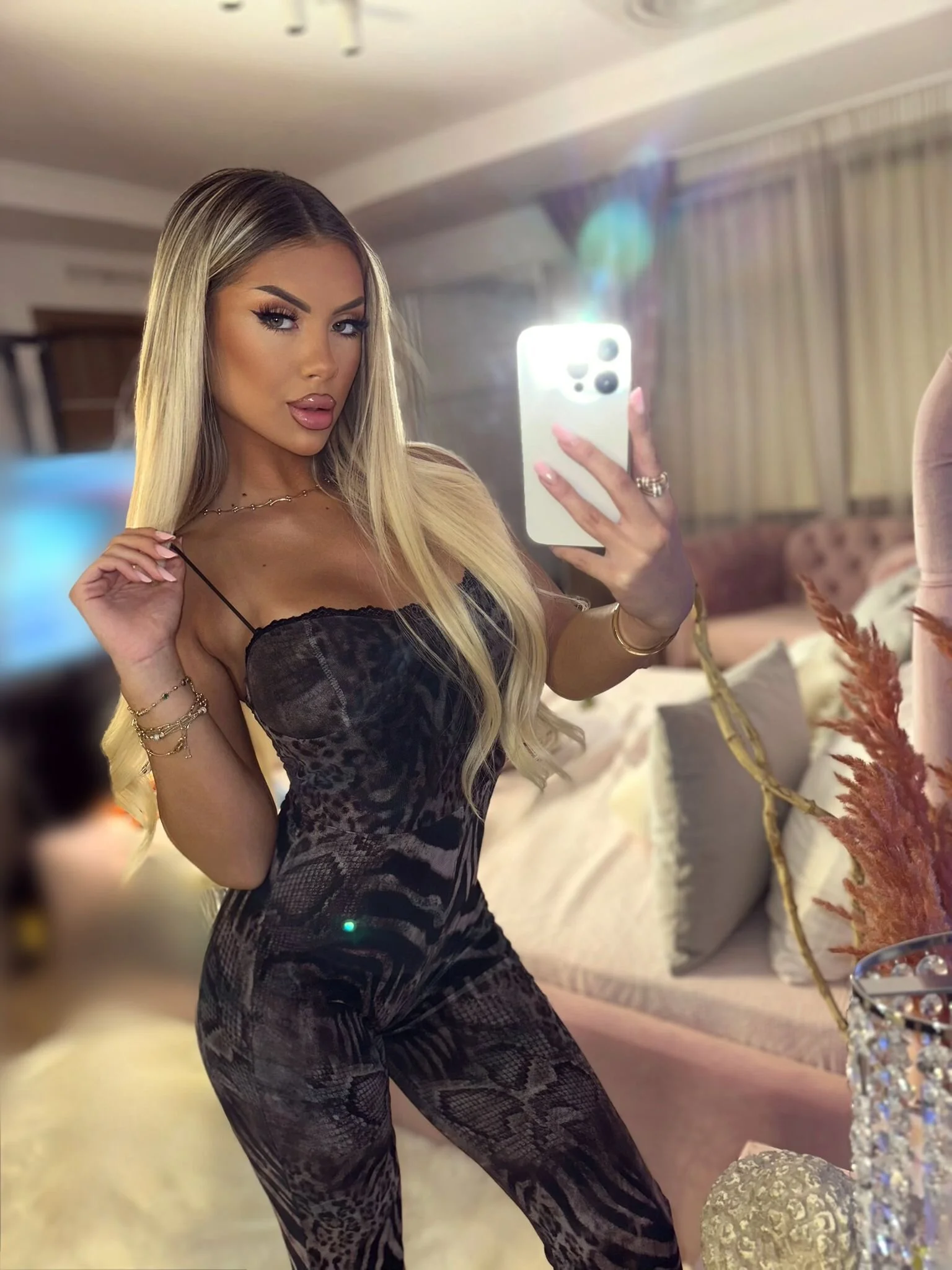 XXX Porn Photo of Nude IvyRubens 155