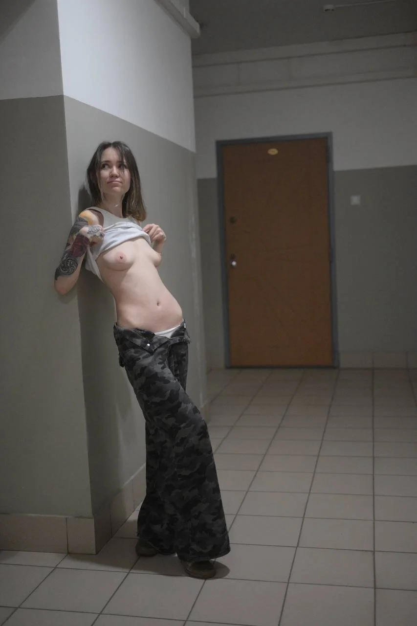 XXX Porn Photo of Nude Zero__Calories_ 34