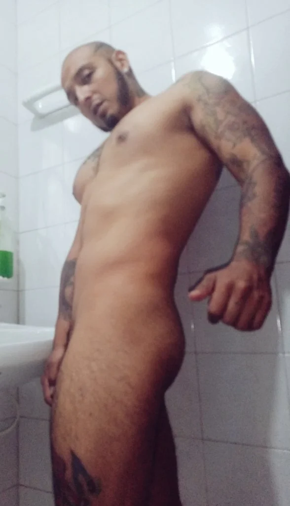 XXX Porn Photo of Nude KenllyH 53