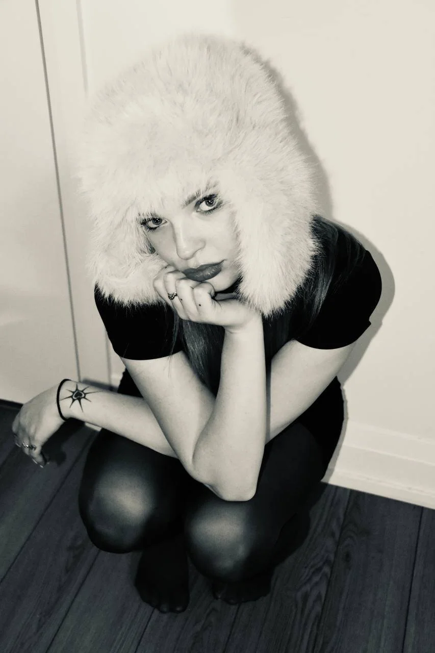 XXX Porn Photo of Nude MarianaTease 4