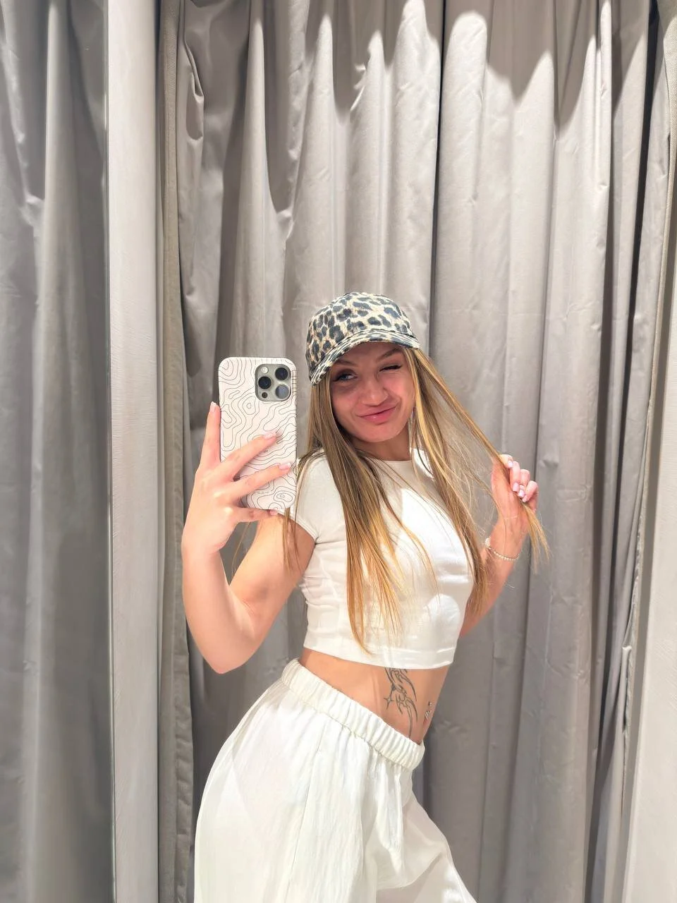 XXX Porn Photo of Nude MirrraMisss 5