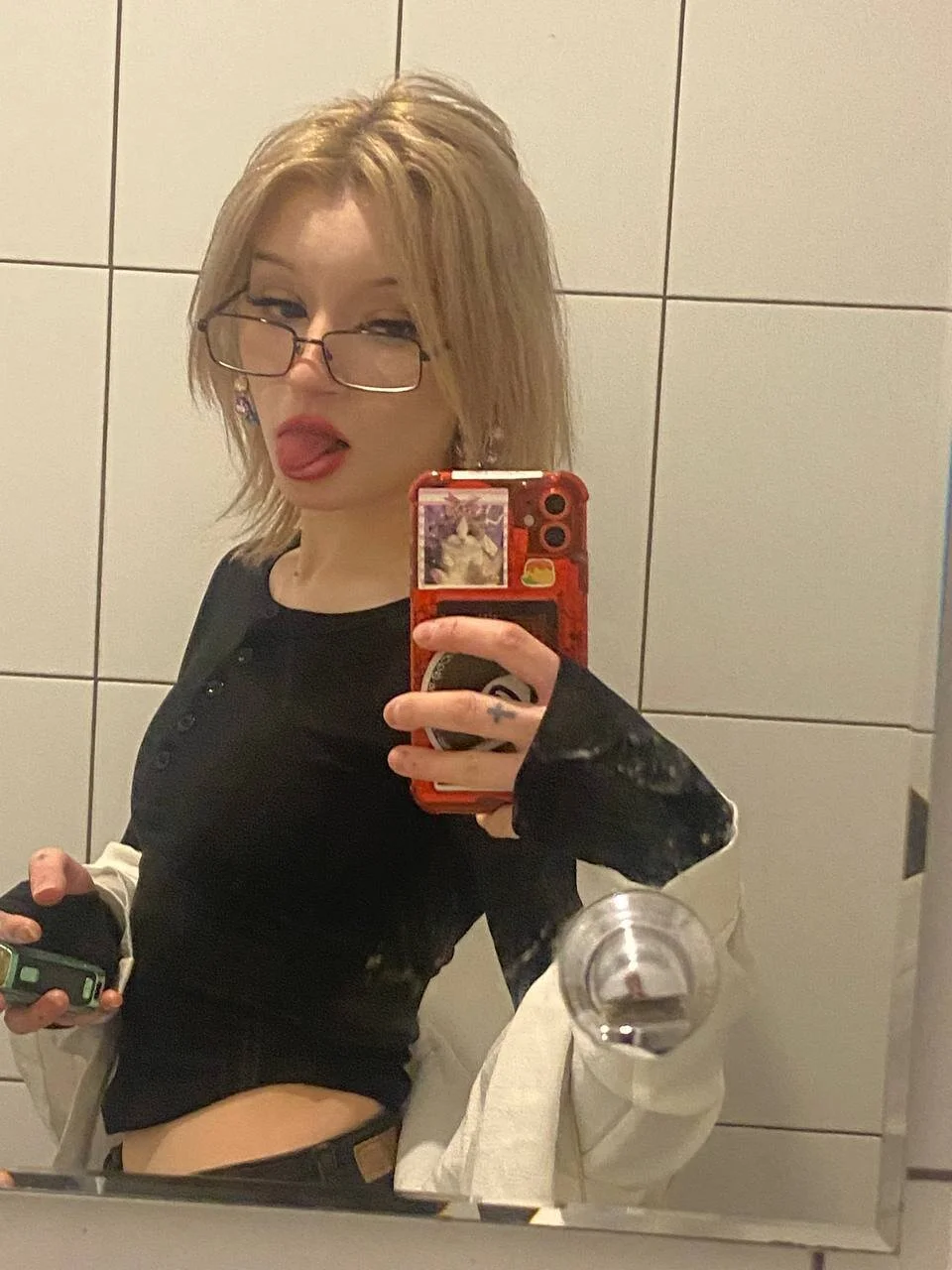 XXX Porn Photo of Nude AngelSuperAss 4