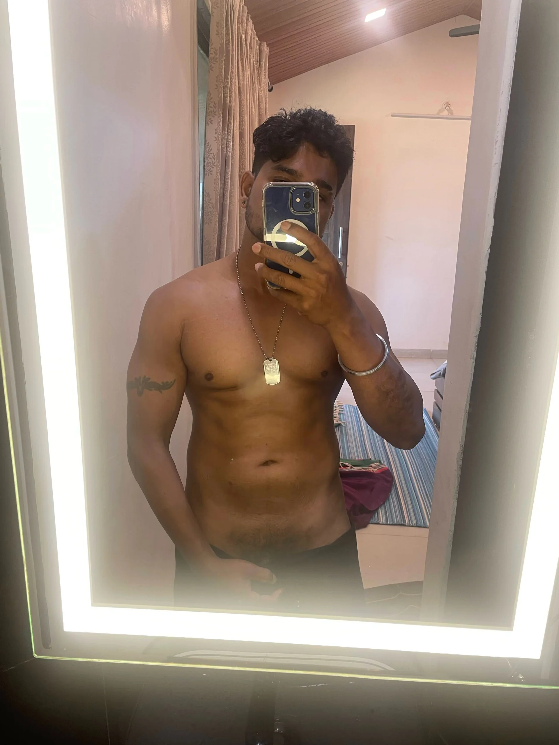 XXX Porn Photo of Nude loveboyrp 2