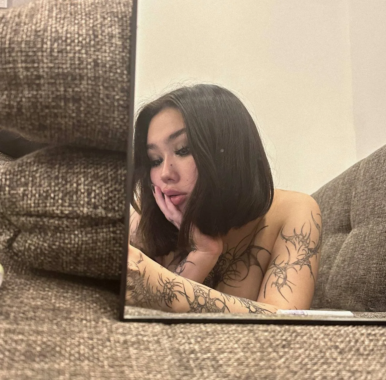 XXX Porn Photo of Nude Yuriko_May 16