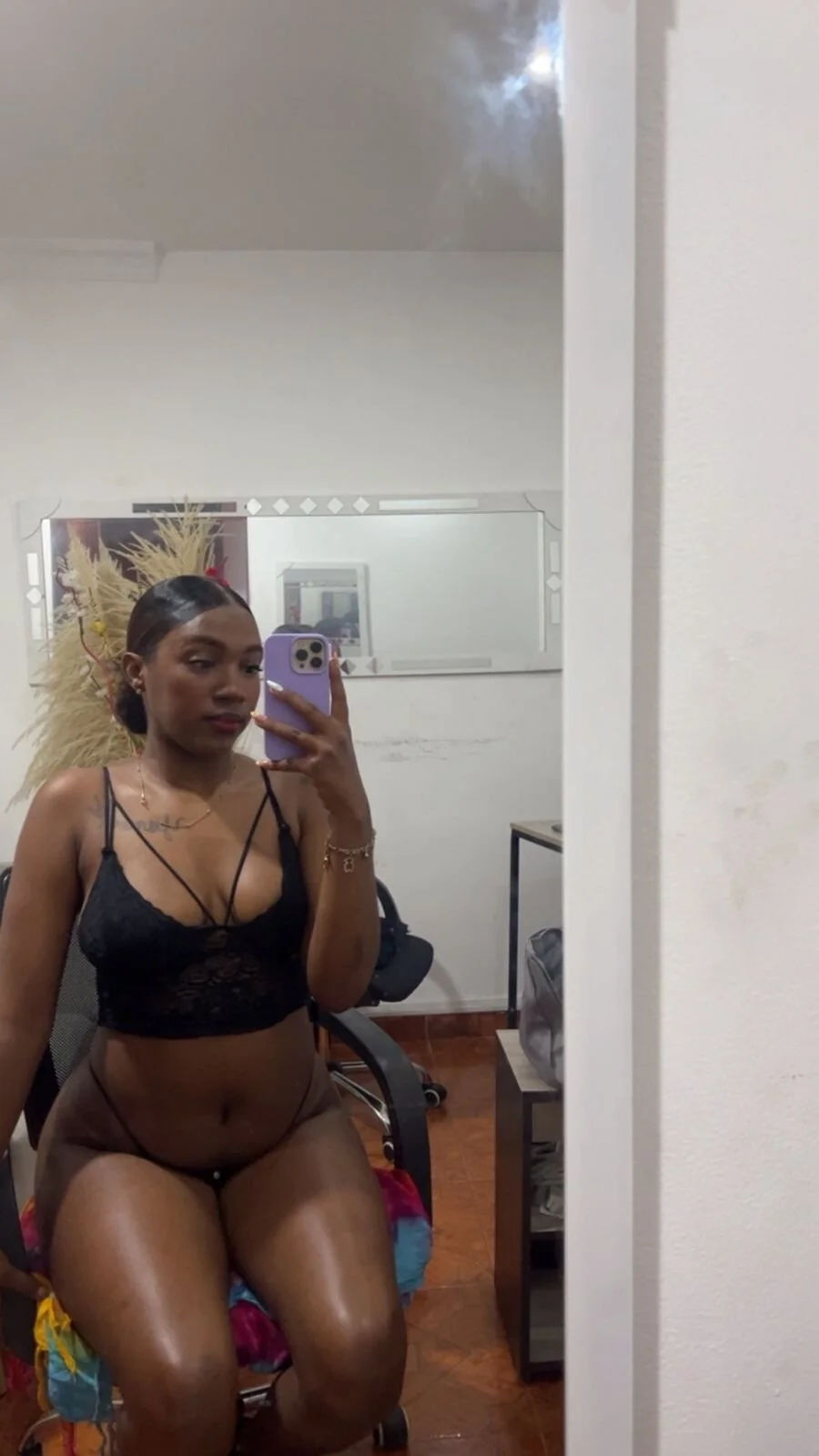 XXX Porn Photo of Nude Emi_rousse 44